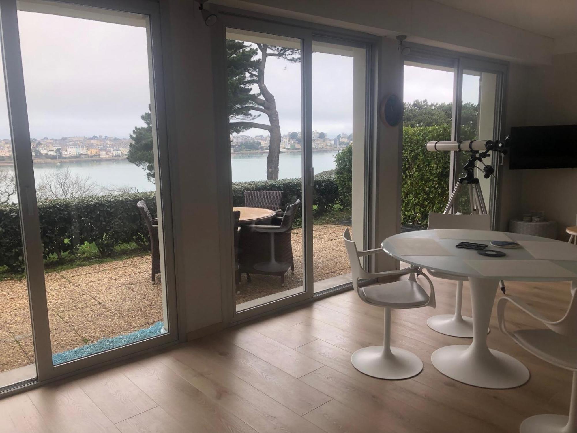 Appartement Vue Sur Mer Dinard Exterior photo